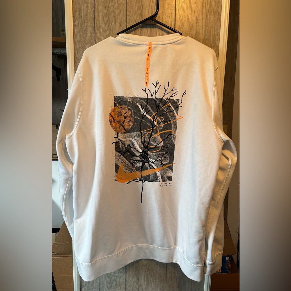 Nike Men's Large White Sweatshirt - Picture 2 of 3